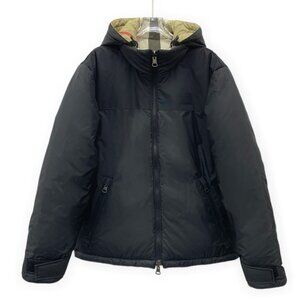 Burberry color-block reversible down jacket